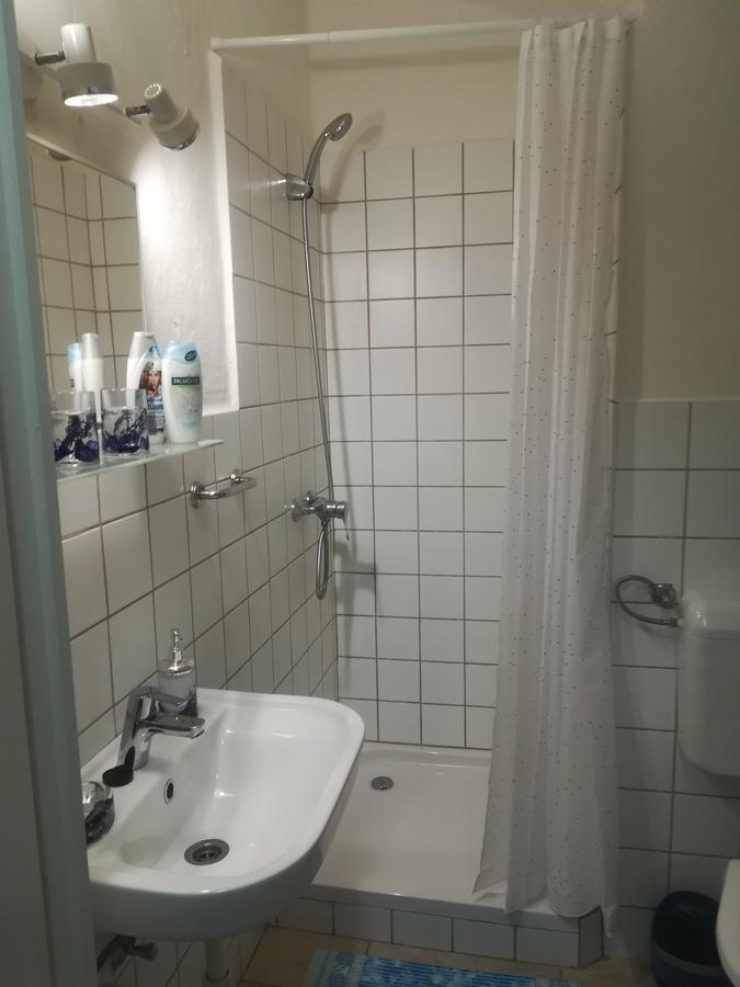 Apartman Becsi Utca Шопрон Экстерьер фото